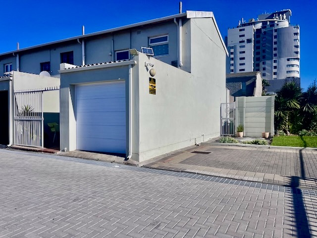 2 Bedroom Property for Sale in Waves Edge Western Cape